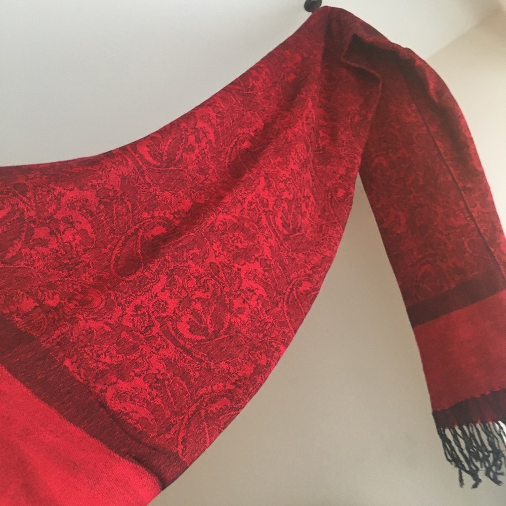 Red and Black Paisley Print Scarf w Tassels